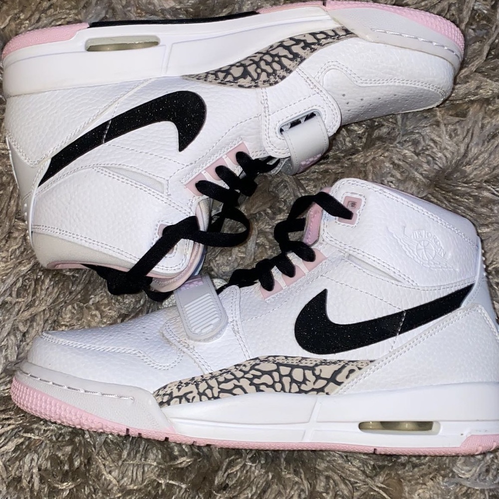 Nike/Jordan retros